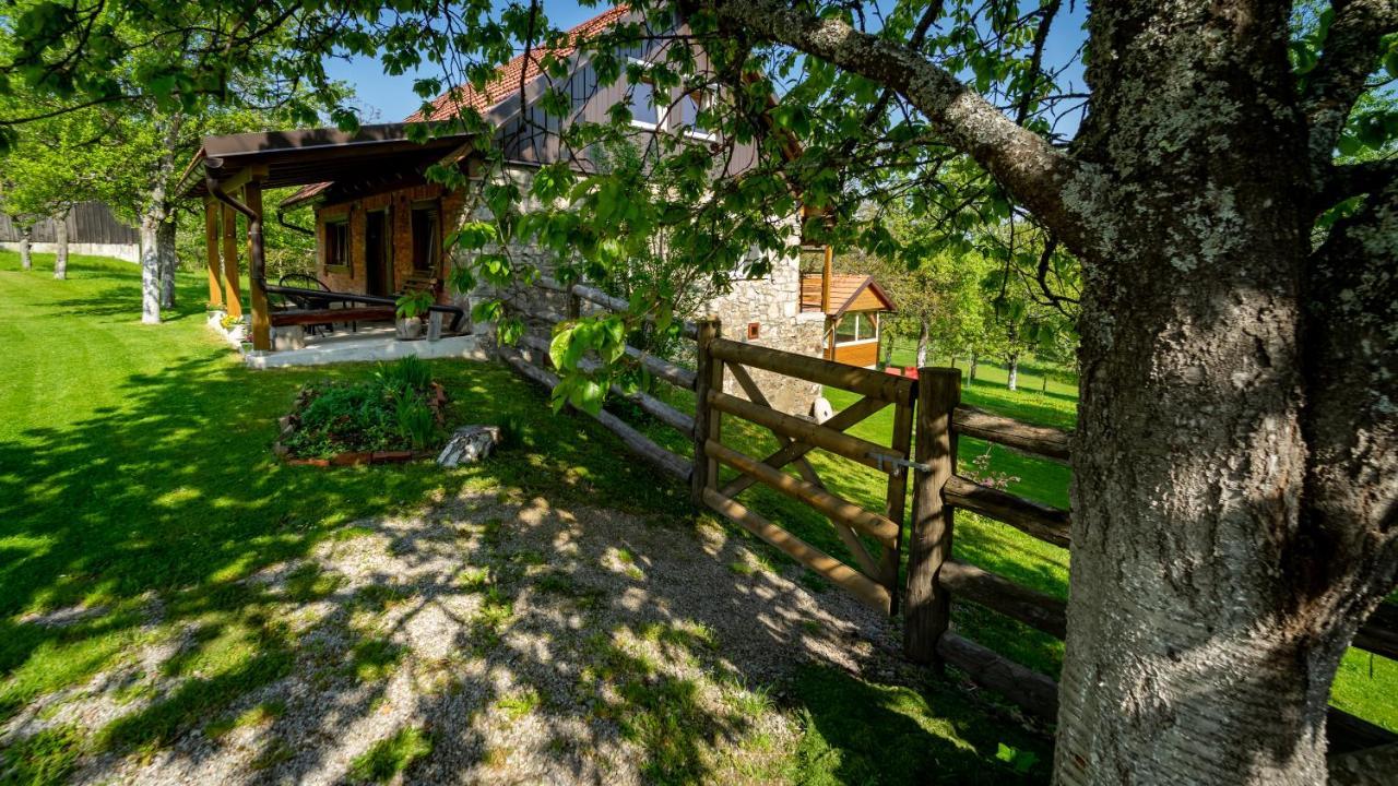 Holiday Home "Sleme" With Jacuzzi, Big Garden And Arbor With Fireplace Skrad エクステリア 写真