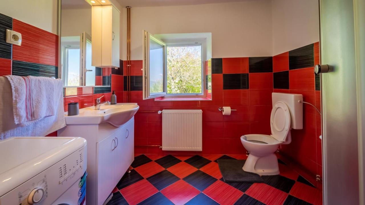 Holiday Home "Sleme" With Jacuzzi, Big Garden And Arbor With Fireplace Skrad エクステリア 写真
