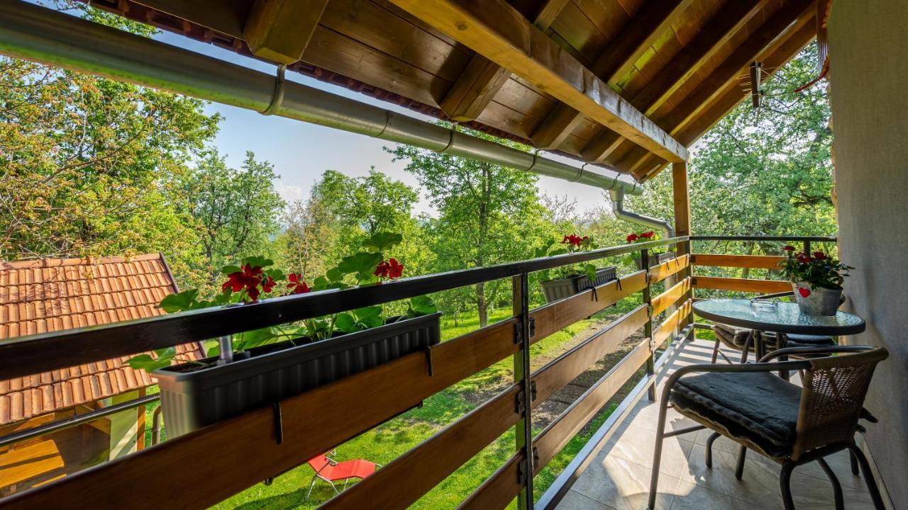 Holiday Home "Sleme" With Jacuzzi, Big Garden And Arbor With Fireplace Skrad エクステリア 写真